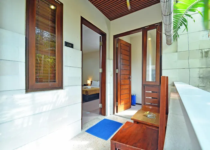 Taman Ayu Town House 3*