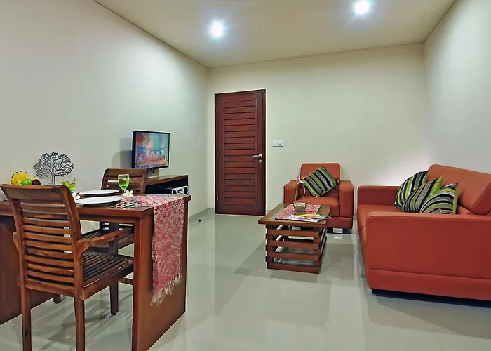 Taman Ayu Town House 3*